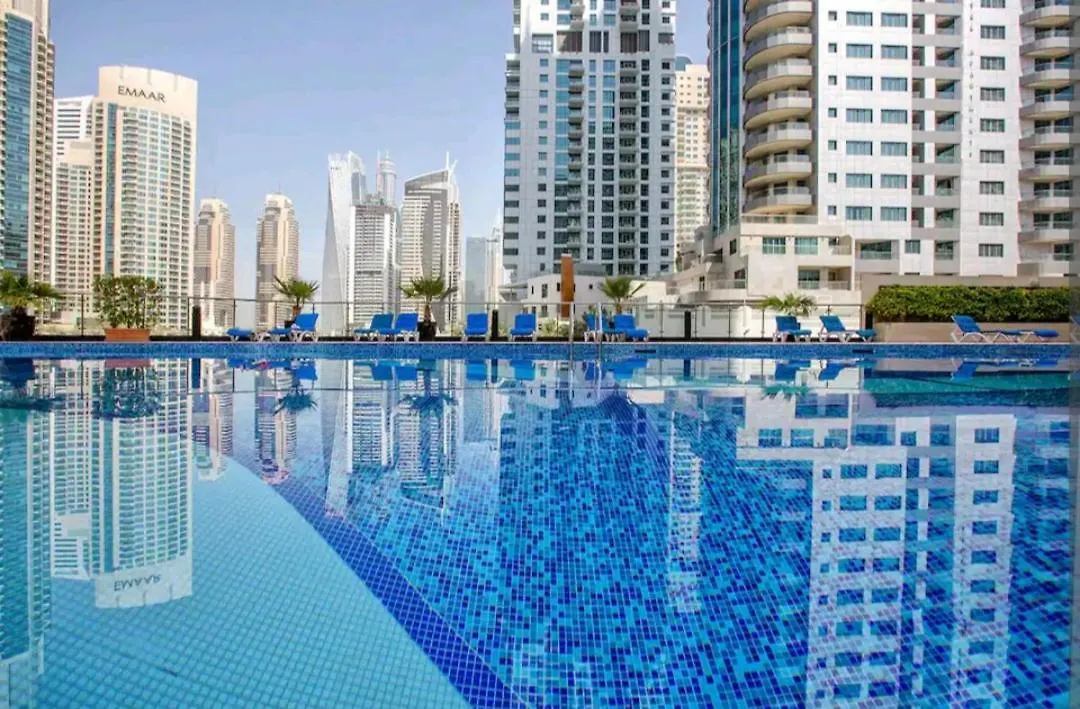 Lux Spectacular Dubai Marina View Apartment