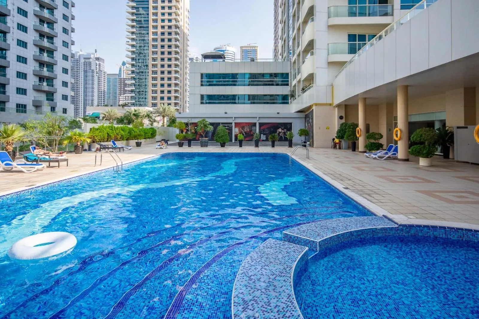 Lux Spectacular Dubai Marina View Apartment