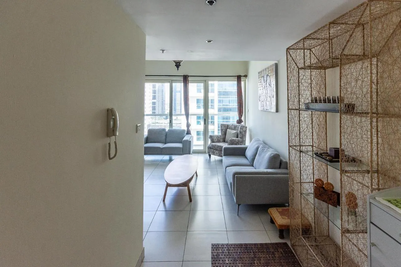 Lux Spectacular Dubai Marina View Apartment