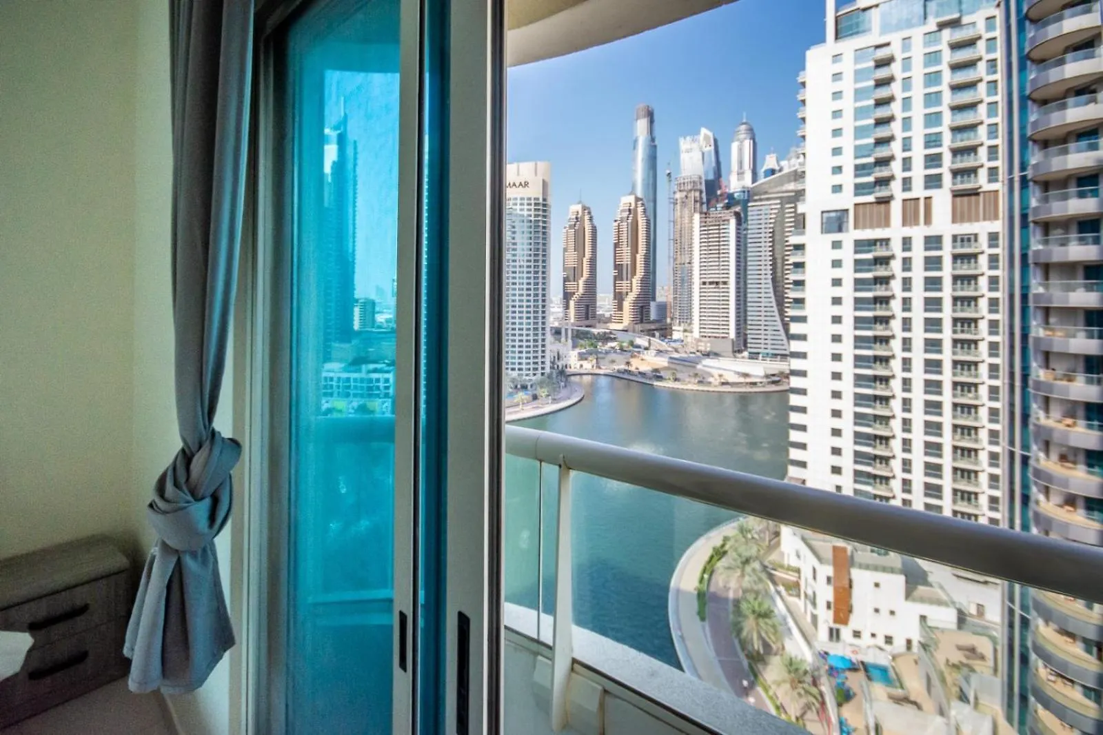 Lux Spectacular Dubai Marina View Apartment United Arab Emirates